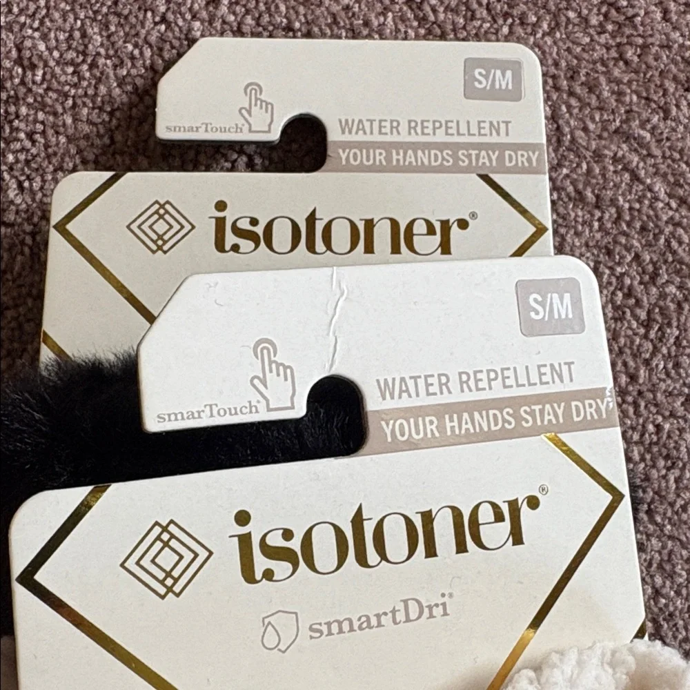 Isotoner set of 2 women’s fleece gloves small/medium new - Picture 2 of 3